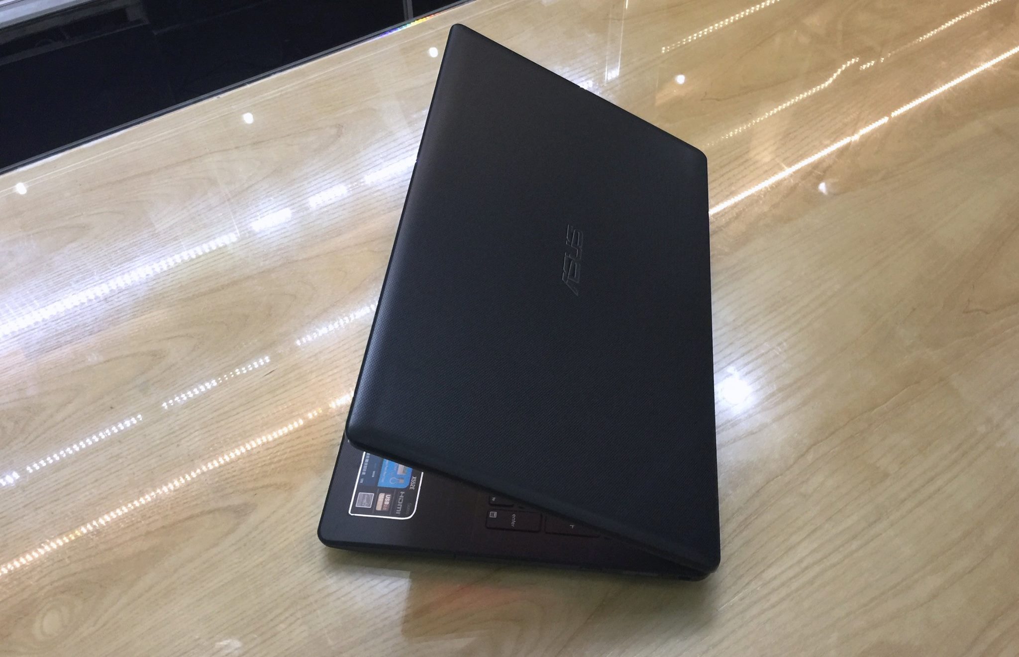 -Laptop Asus X552EA-3.jpg